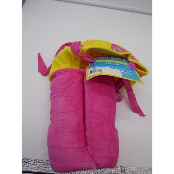Bath Pals Little Girl’s Hooded Bath Towel, Yellow/ Pink, 23x50 - Picture 4 of 5